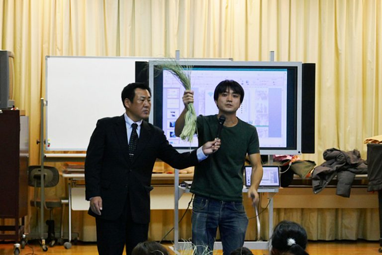 国際教養振興協会は、国際社会の一員としての意識を持つ「国際教養人」の創出を支援しています。